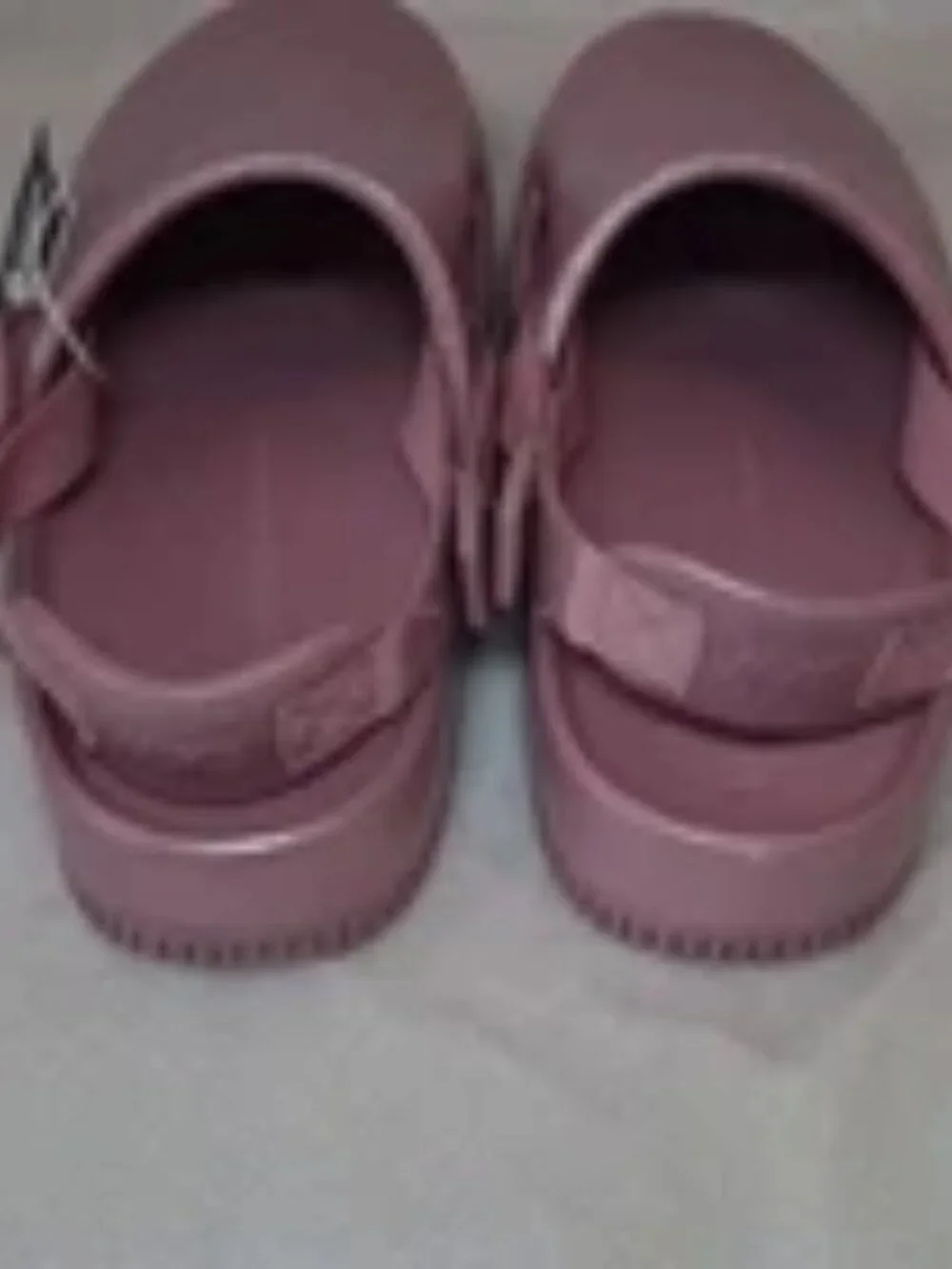 Nike cutout side even